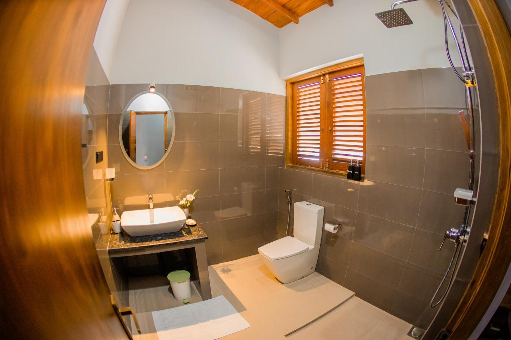 Golden Shower Inn Κάντι Εξωτερικό φωτογραφία